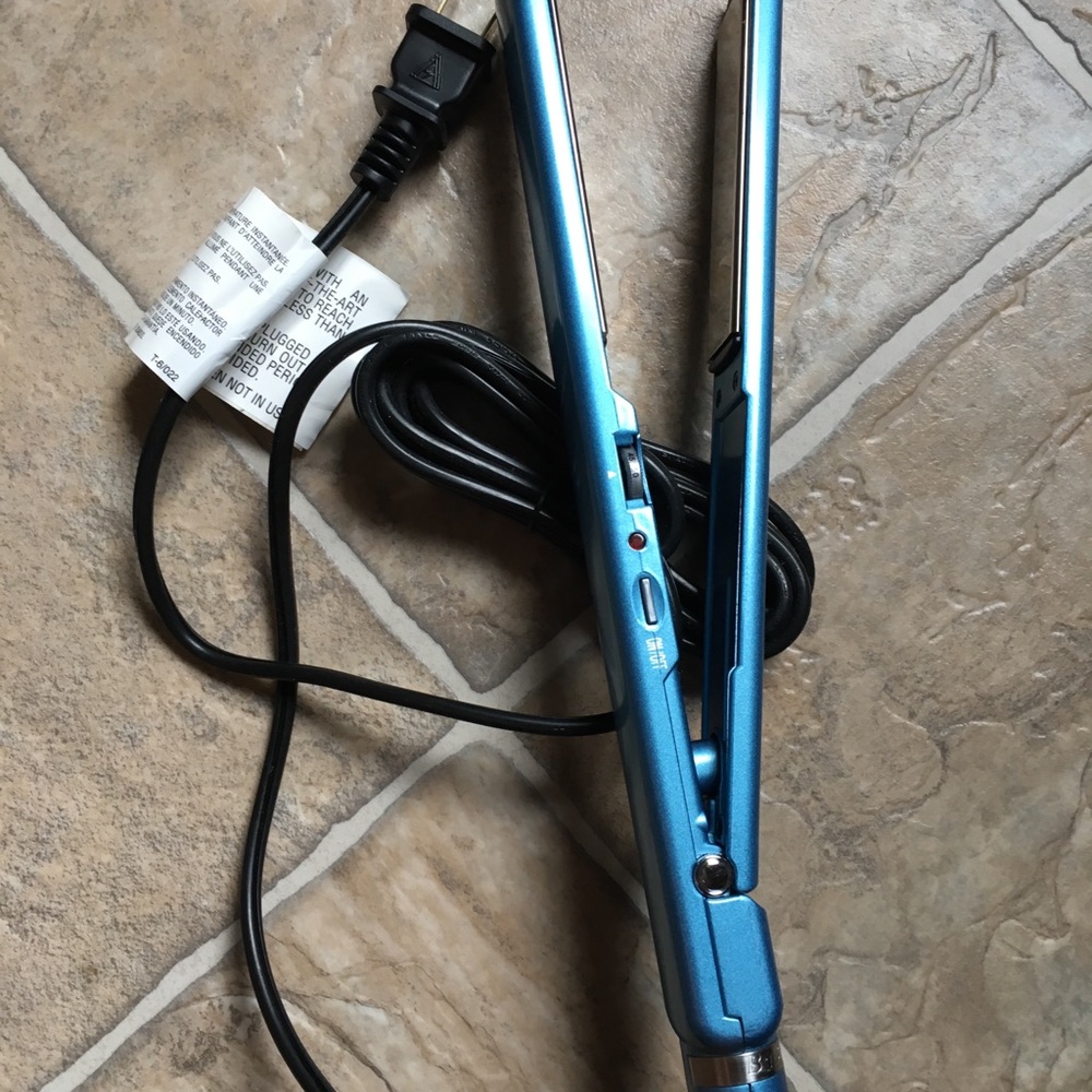 Nano titanium babyblisspro hair straightener